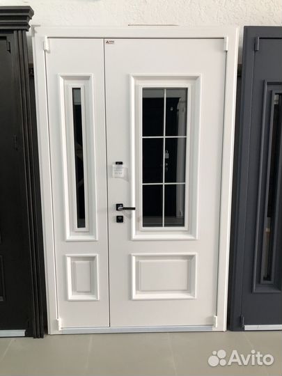 Дверь входная металический
