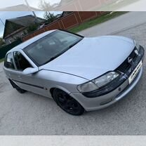 Opel Vectra 1.8 AT, 1998, 277 000 км, с пробегом, цена 100 000 руб.