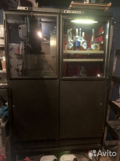 Шкаф-холодильник, плита, льдогенератор