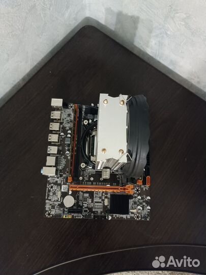 Материнская плата с процессором Xeon E5-2640v4