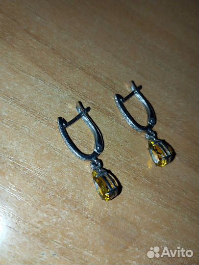 Серебряные серьги с цитрином
