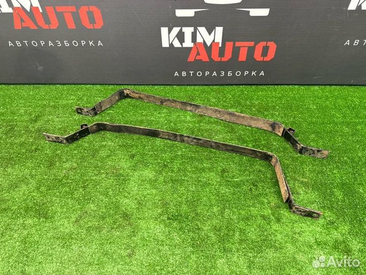 Лента крепления топливного бака Hyundai Tucson Jm