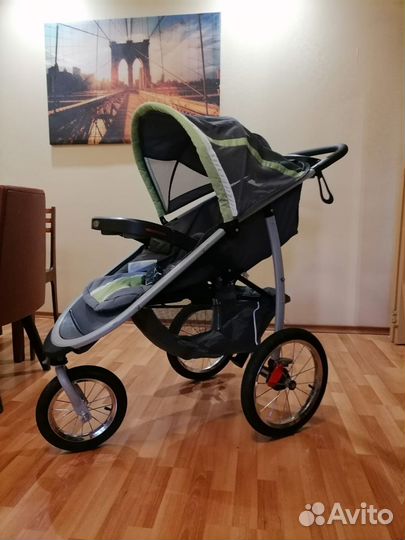 Graco FastAction беговая в отличном состоянии