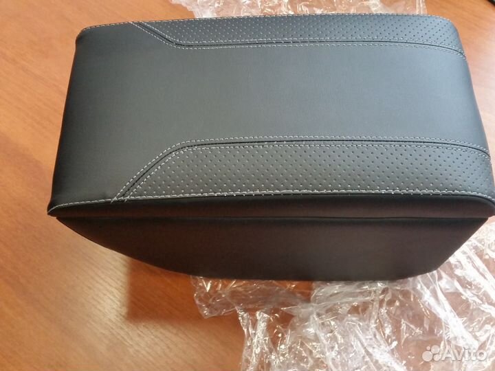 Подлокотник для Vollkswagen Jetta