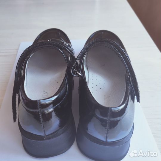 Туфли для девочки школьные