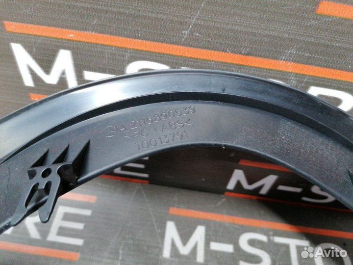 Накладка панели Mercedes-Benz E-Class W211 112.949