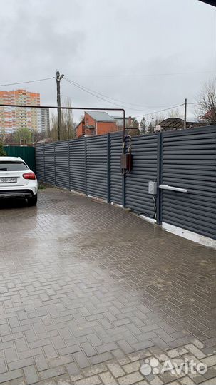 Забор из жалюзи ламелей под ключ