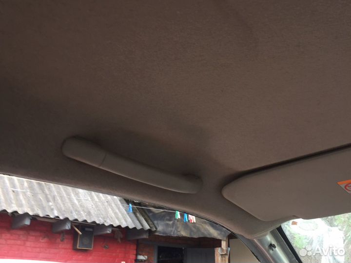 Потолок Nissan bluebird u14