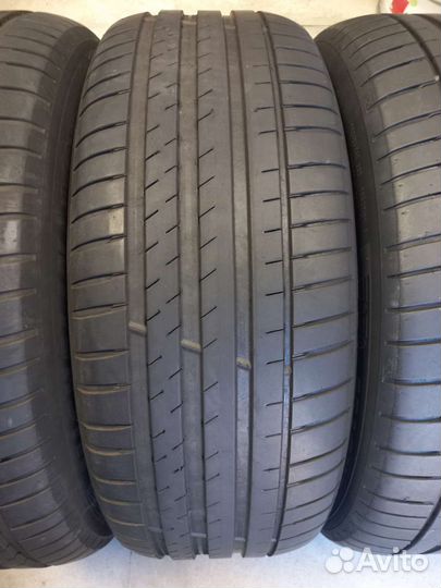 Michelin Pilot Sport 4 SUV 235/60 R18