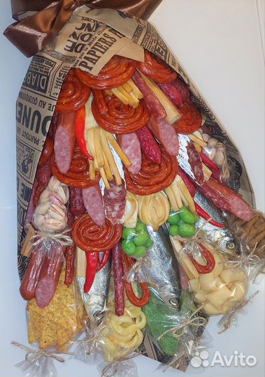 Букет мужской с ряпушка, колбасой и закусками