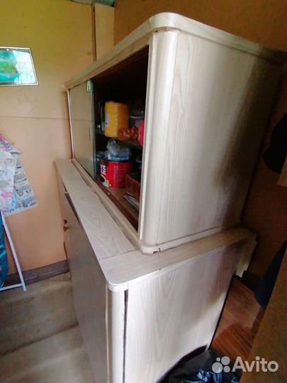 Сервант дерево