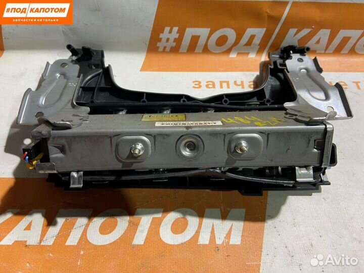 Подушка безопасности коленная водителя Mitsubishi