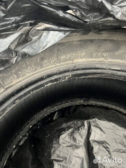 Bridgestone Dueler H/P 215/65 R16