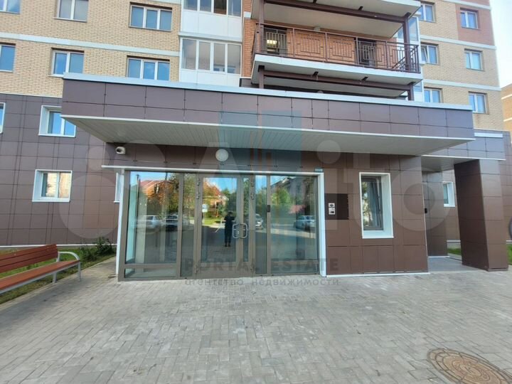 2-к. квартира, 55,7 м², 8/17 эт.