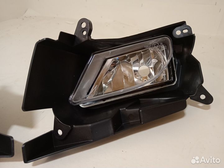 Фары противотуманные Mazda 3 09-13