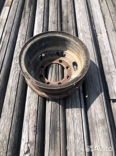 Японские диски (грузовые ) r 20 с Isuzu giga