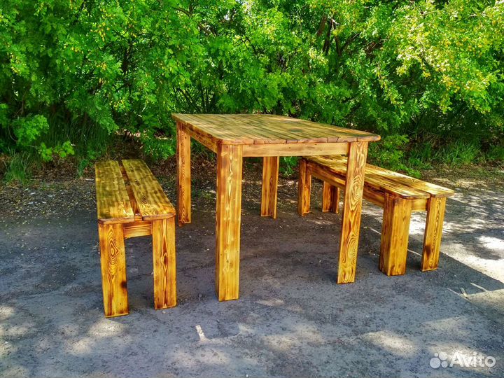 Стол кухонный