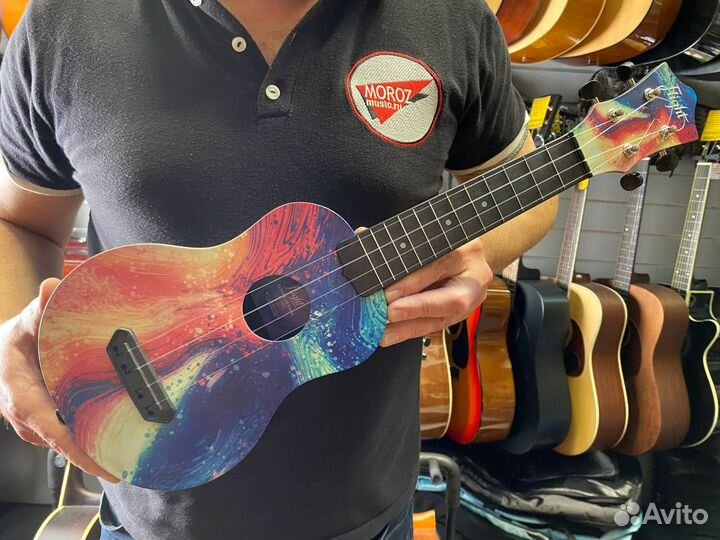 Укулеле, разноцветный вихрь