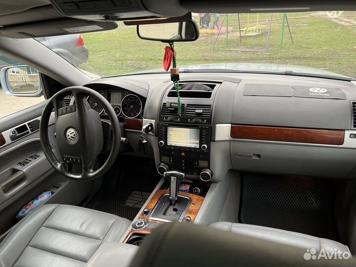 Volkswagen Touareg 3.2 AT, 2005, 207 600 км