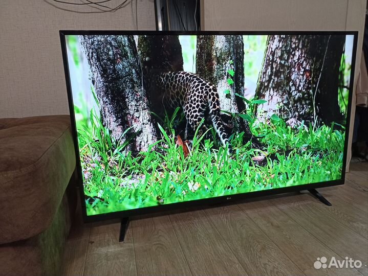 Телевизор LG 55 Дюймов 140 см SMART TV Wi-Fi FHD