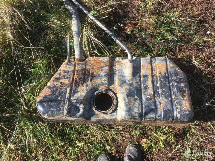 Топливный бак LADA 2110