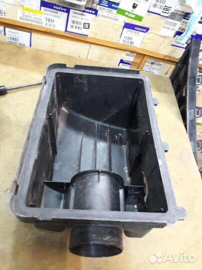 Мазда крышка воздушного фильтра mazda 12-22