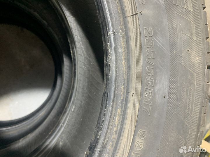 Bridgestone Dueler H/P Sport 235/55 R17 99V