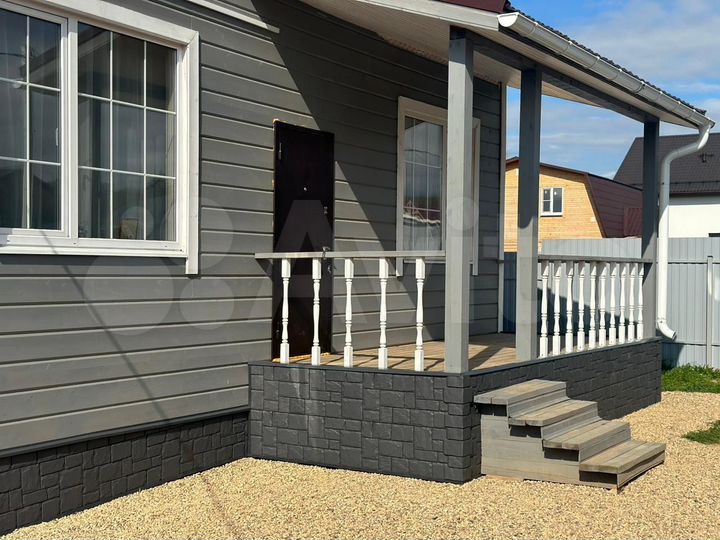 Коттедж 176 м² на участке 8 сот.