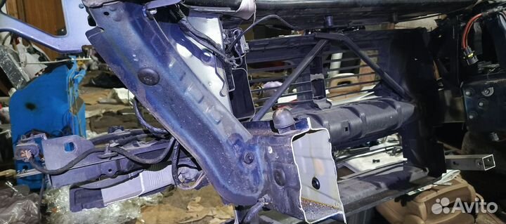 Панель передняя, телевизор на BMW F10 F11