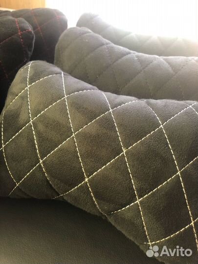 Автомобильная подушка на подголовник