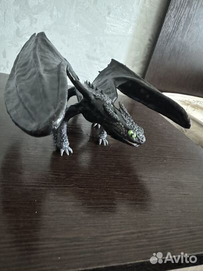 Фигурка ночная фурия