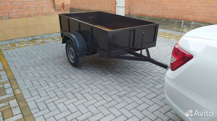 Прицеп на легковой автомобиль