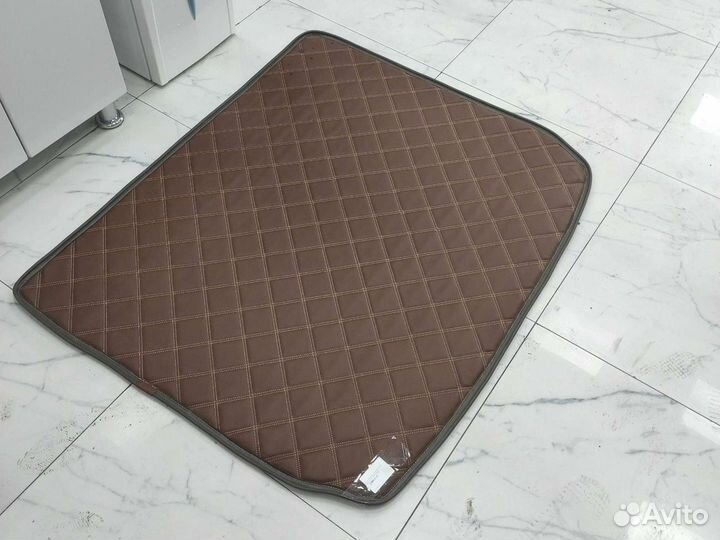 Коврик кожаный в багажник Porsche Cayenne 2012