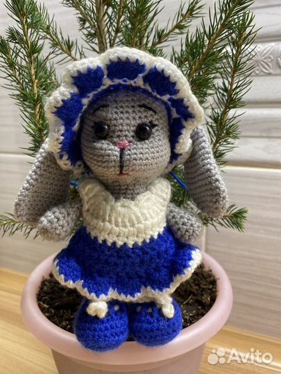 Заяц вязаный крючком