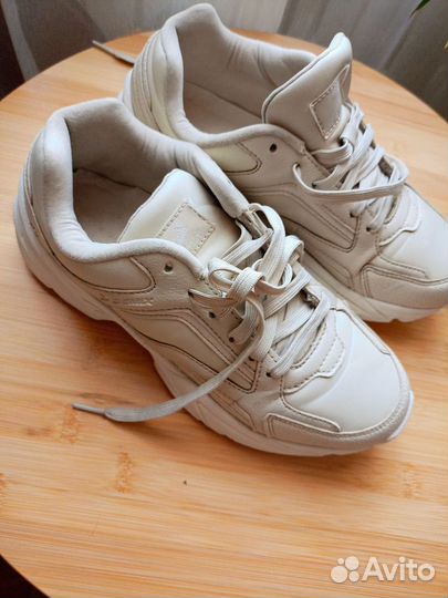 Кроссовки женские 39 размер