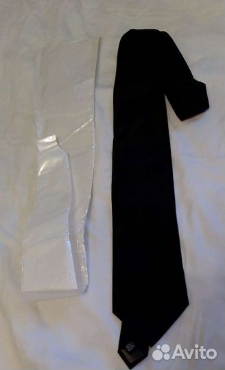 Галстук шелковый, черный, новый