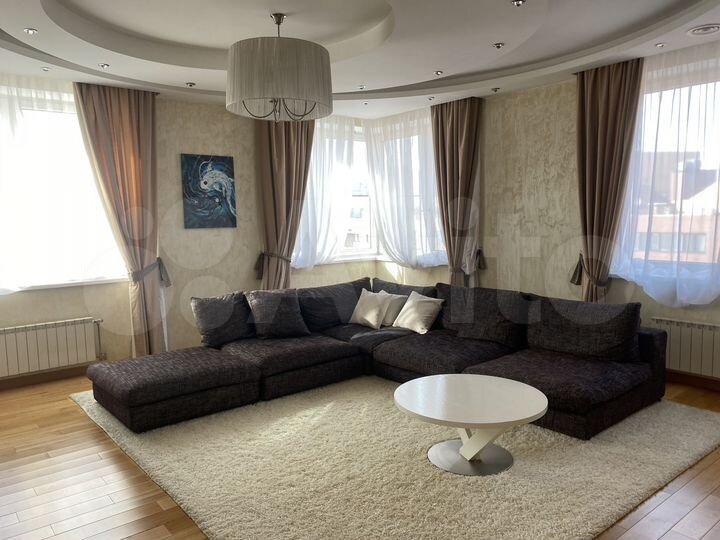 3-к. квартира, 120 м², 10/16 эт.