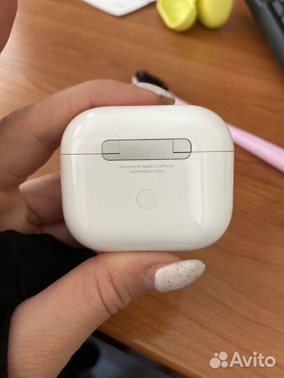 Airpods (3-го поколения)