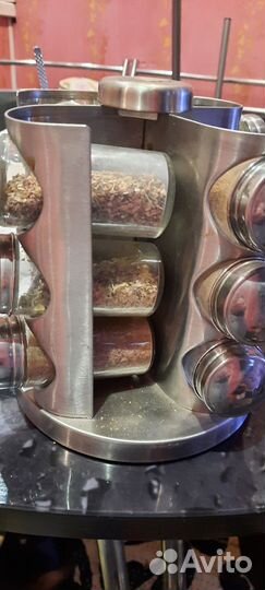 Подставка и ёмкости для приправ и перца