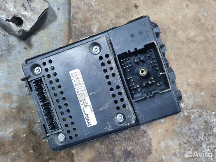 Блок предохранитель на гранд чероки 2