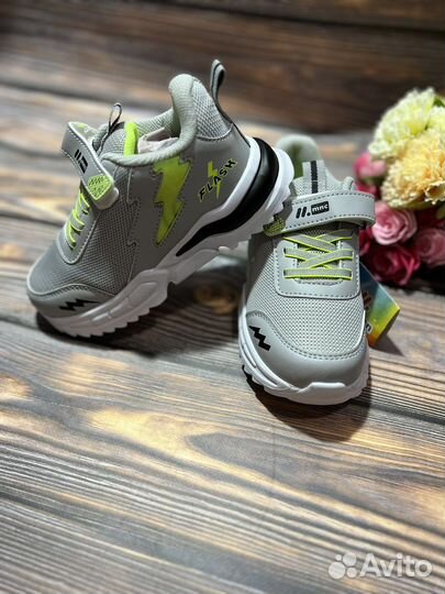 Кроссовки на мальчика