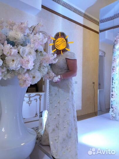 Вечернее платье