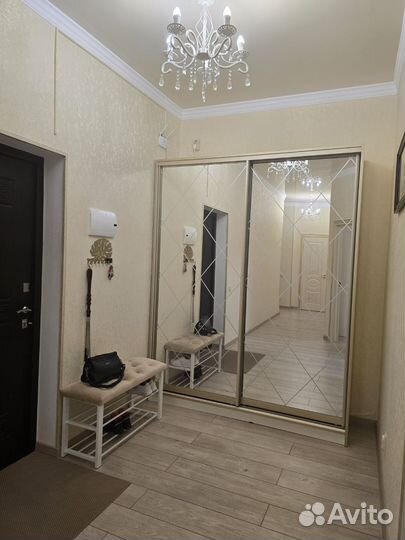 Шкаф купе с зеркалом в прихожую