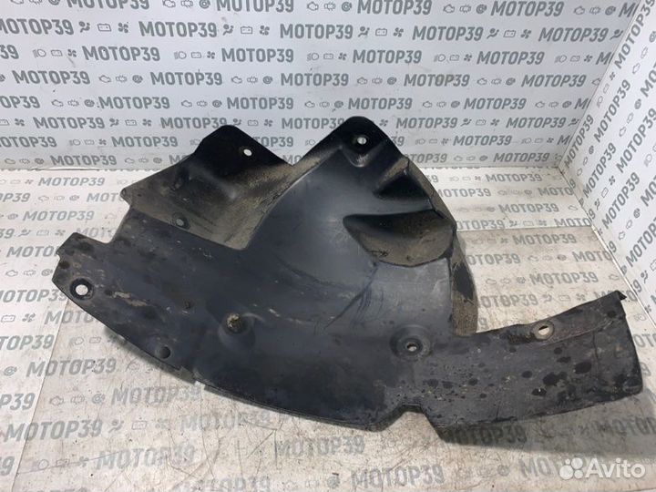 Подкрылок передний левый Renault Master 2.3 DCI