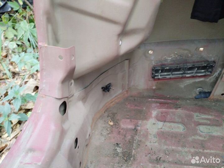 Панель задка Hyundai Verna седан G4EE 2008