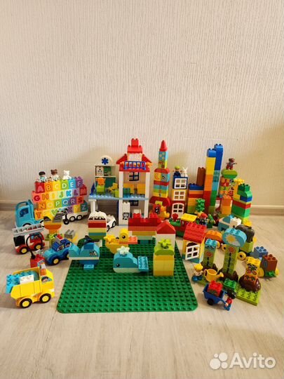 Lego duplo в коробке 8 наборов