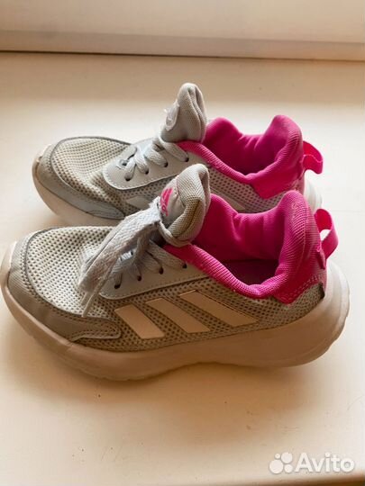 Кроссовки для девочки