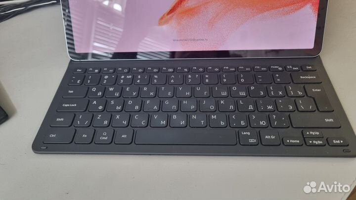Планшет Samsung Galaxy Tab S7 FE + клавиатура