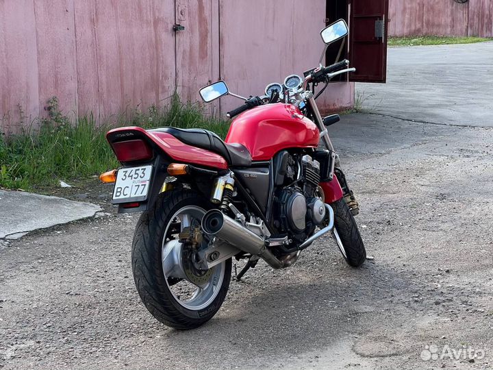 Honda CB400 SF