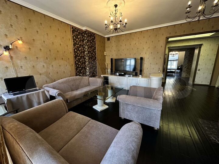 3-к. квартира, 128,5 м², 3/4 эт.